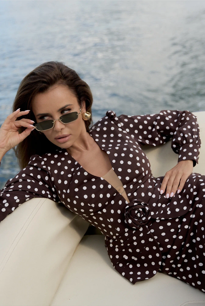 Zakija – robe mini marron avec peplum