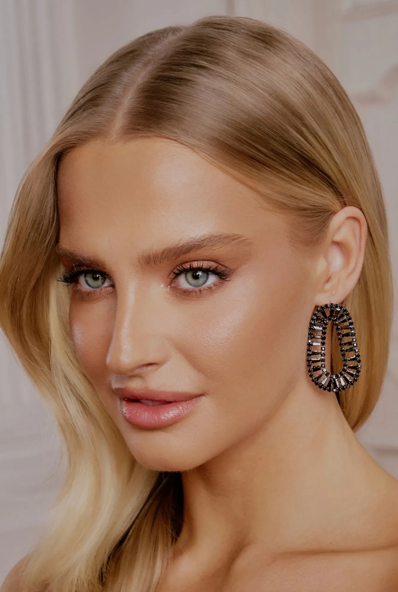 Zome - boucles d'oreilles noires avec zircons