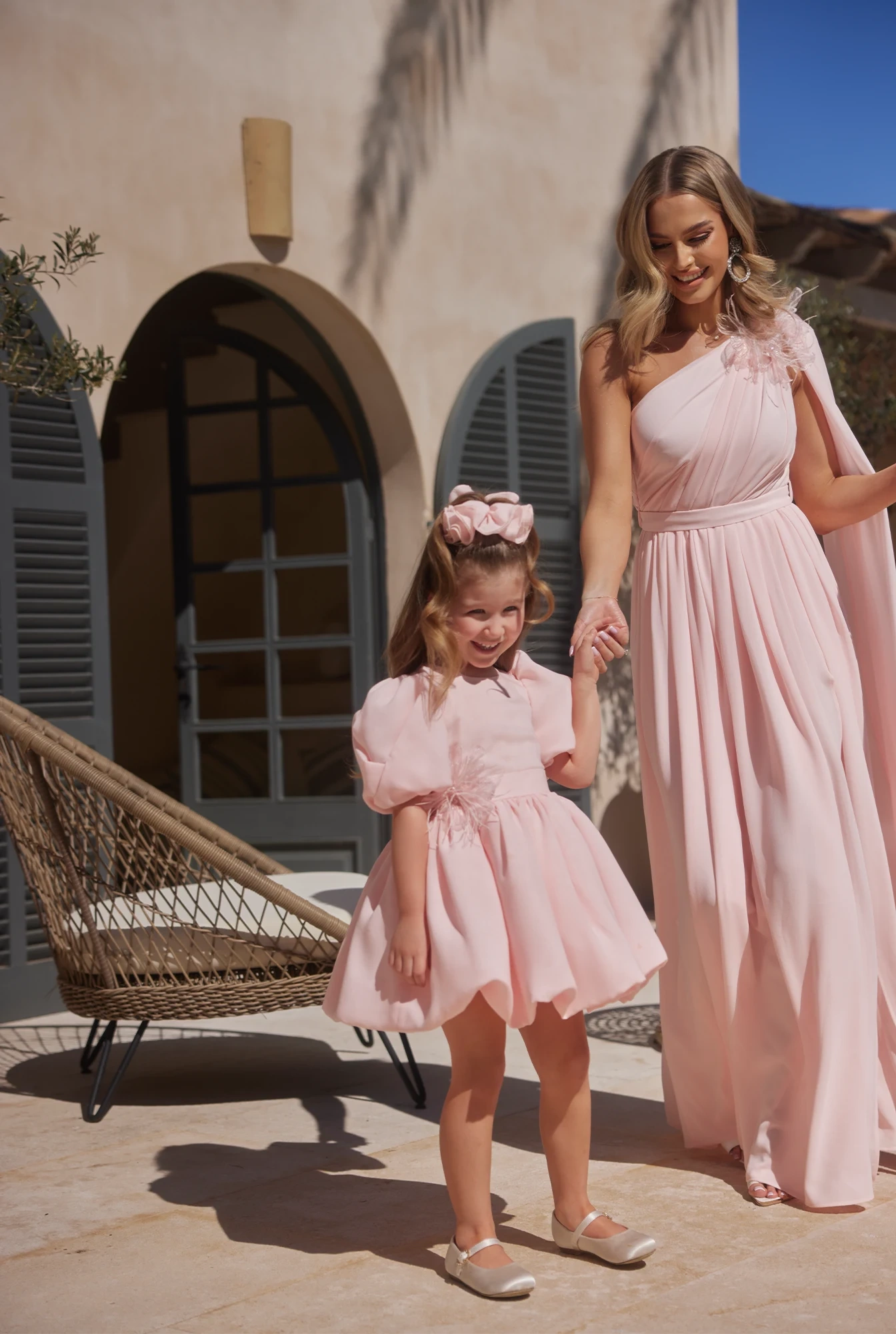 Nela - Robe pour enfants avec bouffant et bas bombé + bandeau décoratif