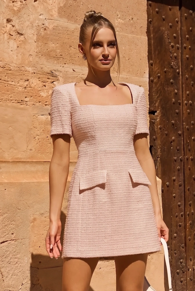 Sloane Pink - Mini robe avec épaulettes